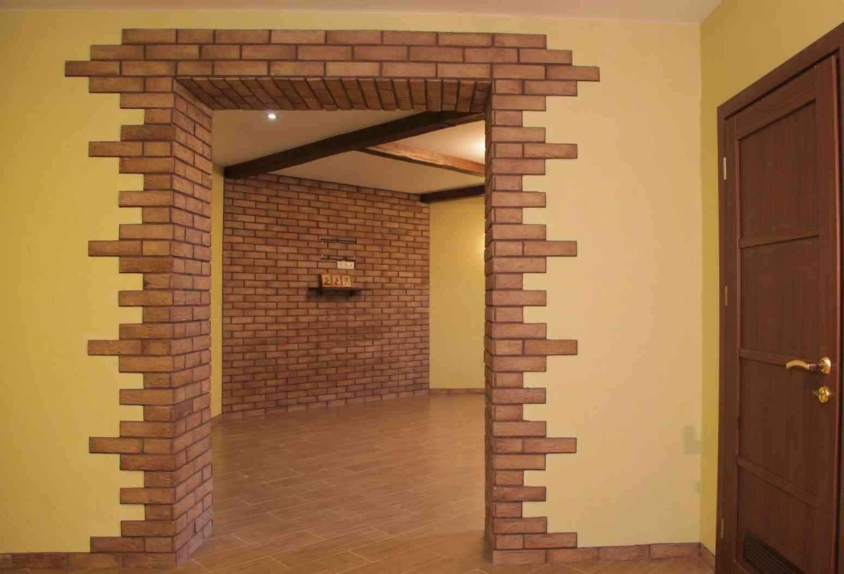 Фреска обложенная декоративным камнем