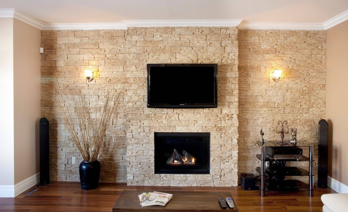 Отделка камина декоративной штукатуркой