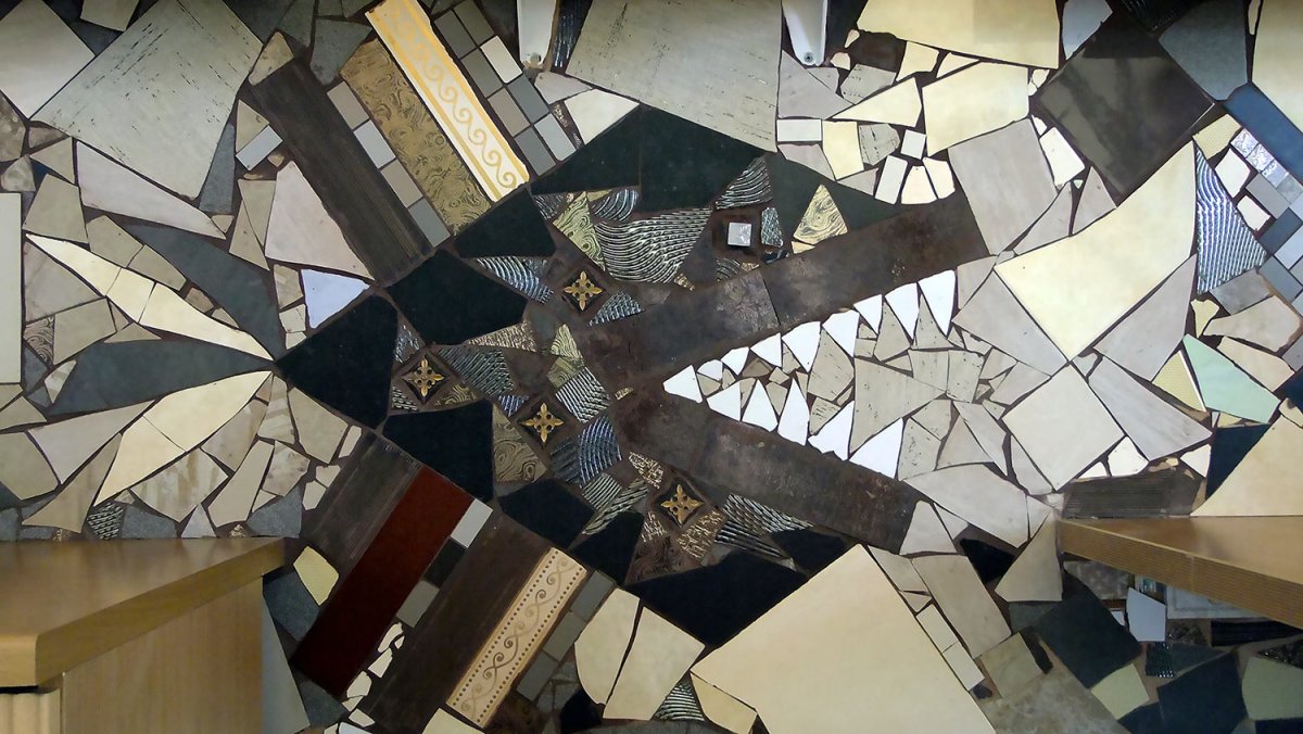 Затираем мозаику из битой плитки