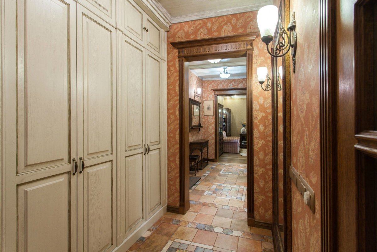 Прихожая в сталинке