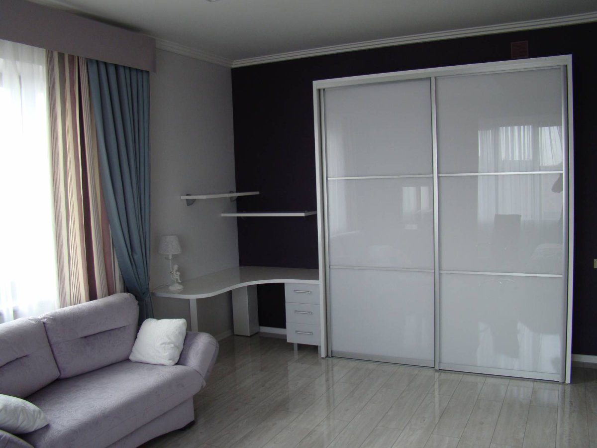 Шкаф в гостиную белый матовый