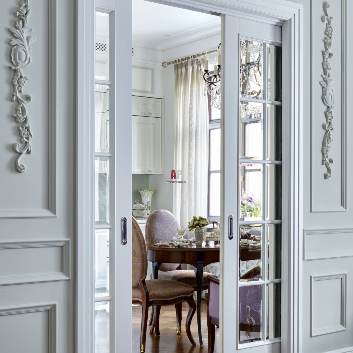 Межкомнатные двери в английском стиле