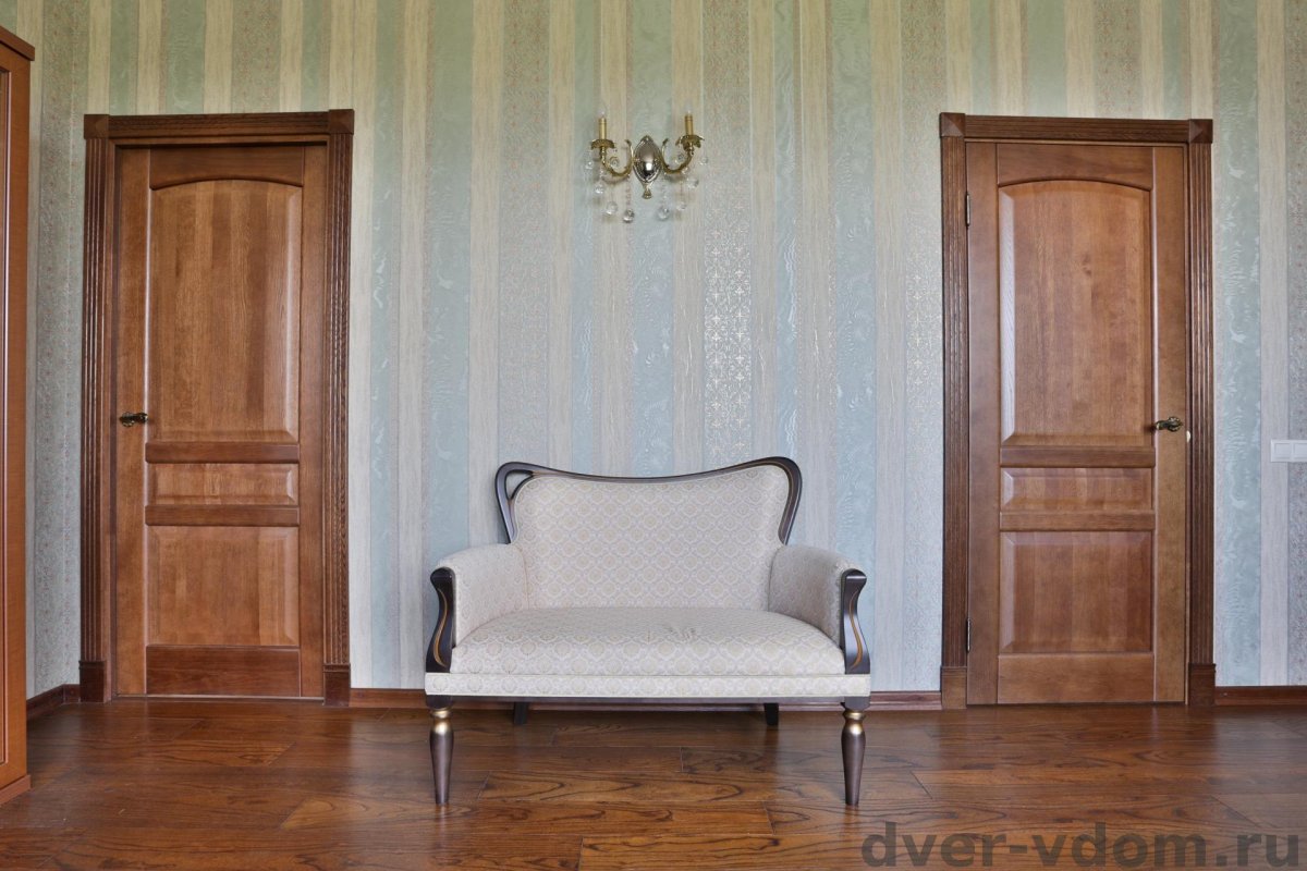 Двери дубовые массив 2.40