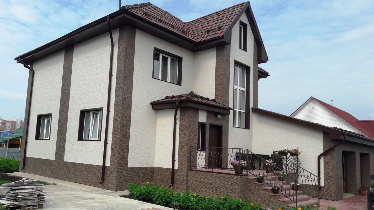 Фасад штукатурка и фасадная панель