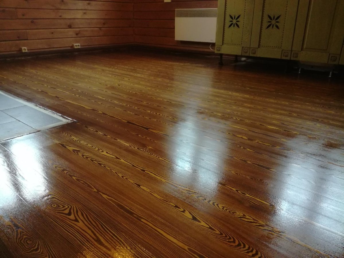 Лакировщик паркета