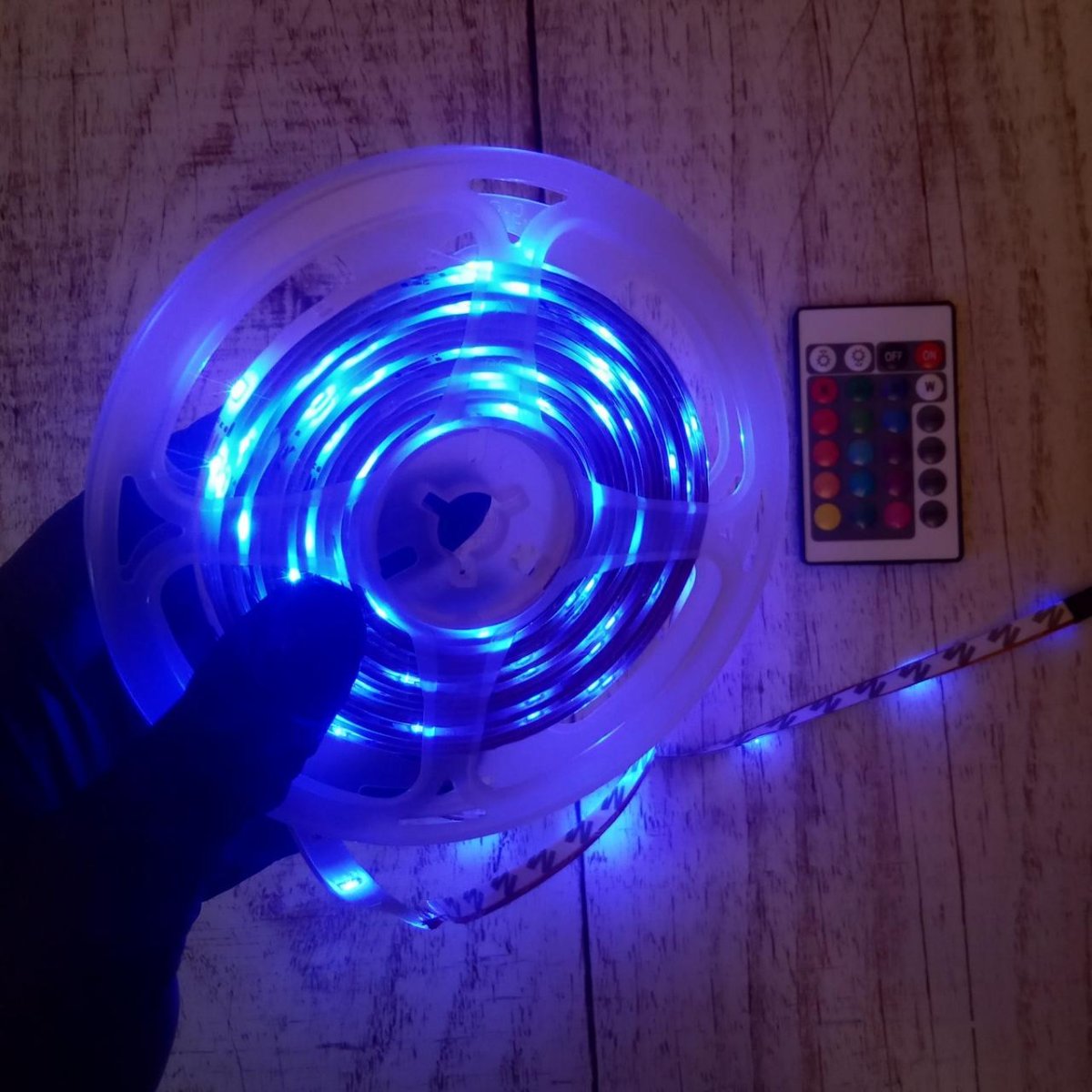 Комната неон