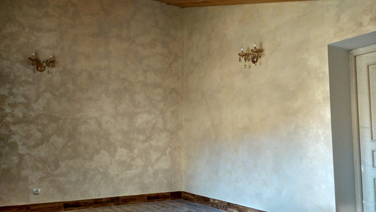 Декоративная штукатурка желтая