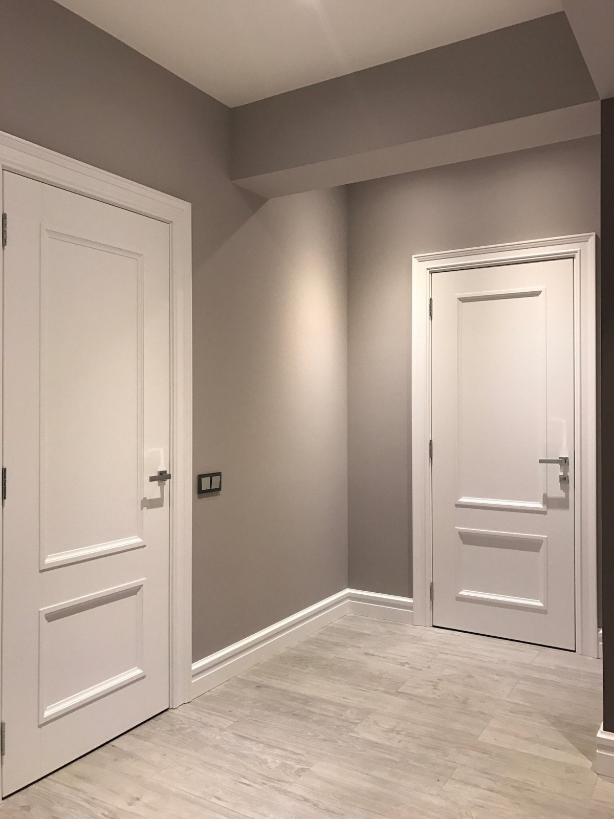 Doorway woredrobes