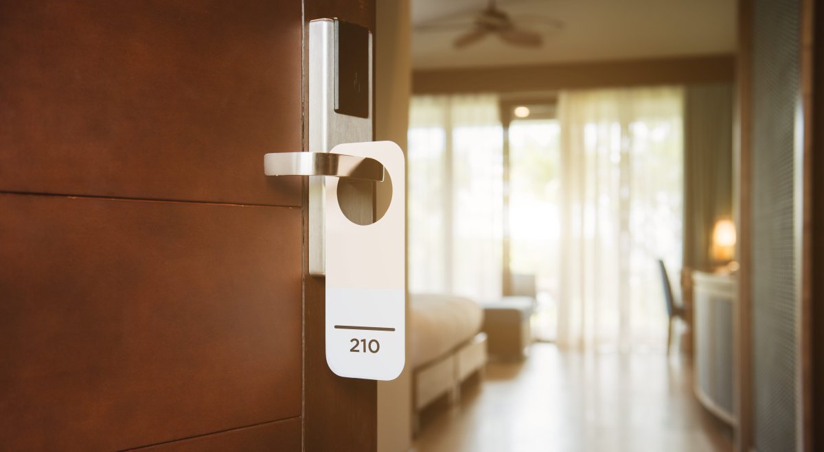 Номера на двери в гостинице