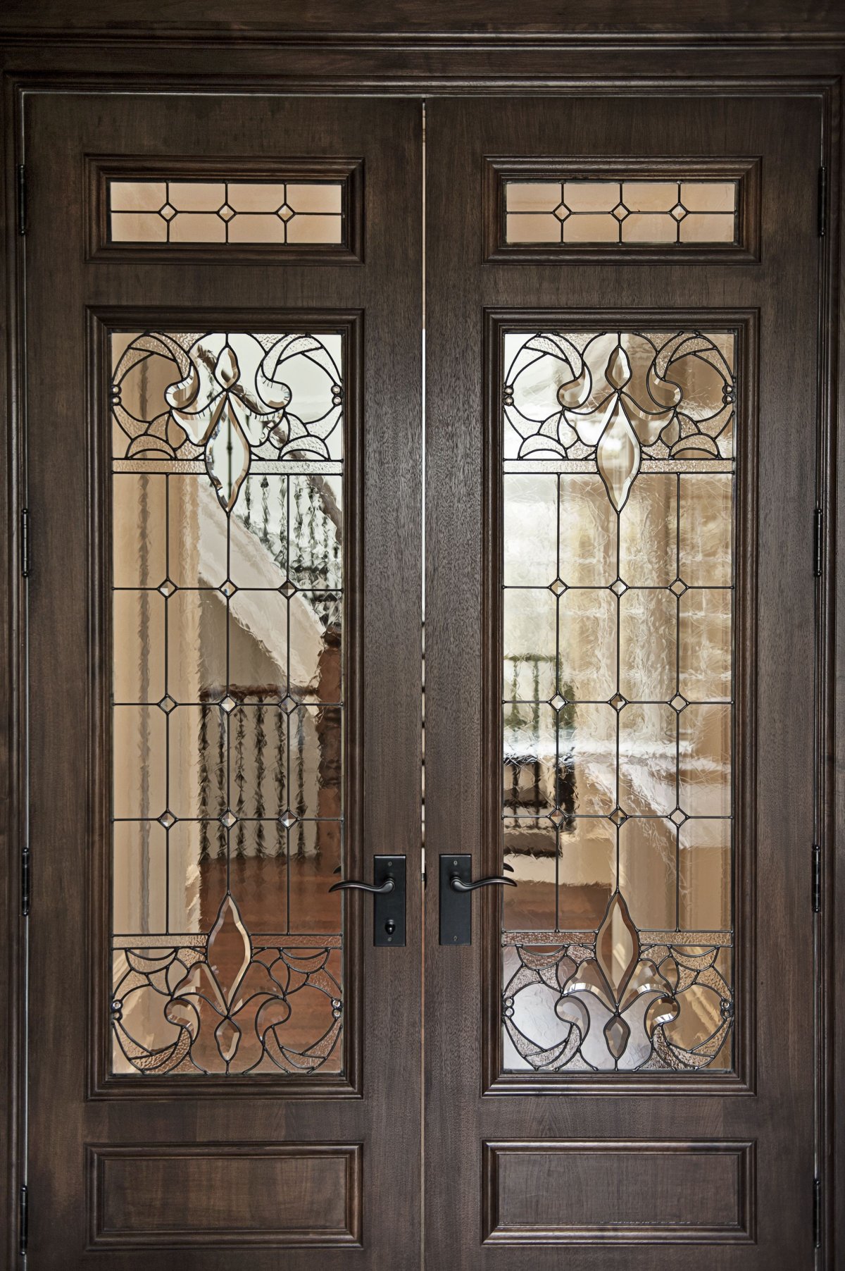 Входная дверь витраж