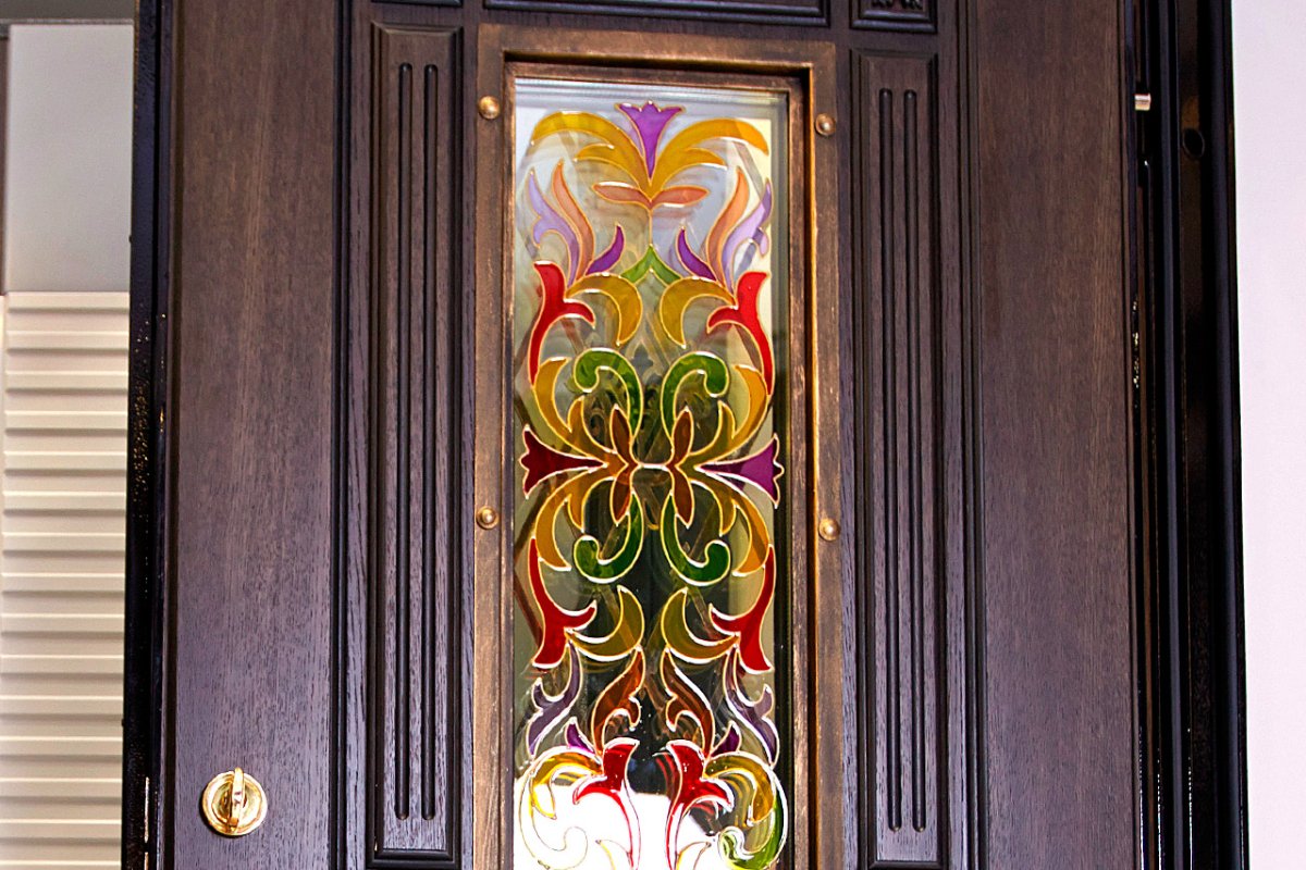 Витражные двери входные