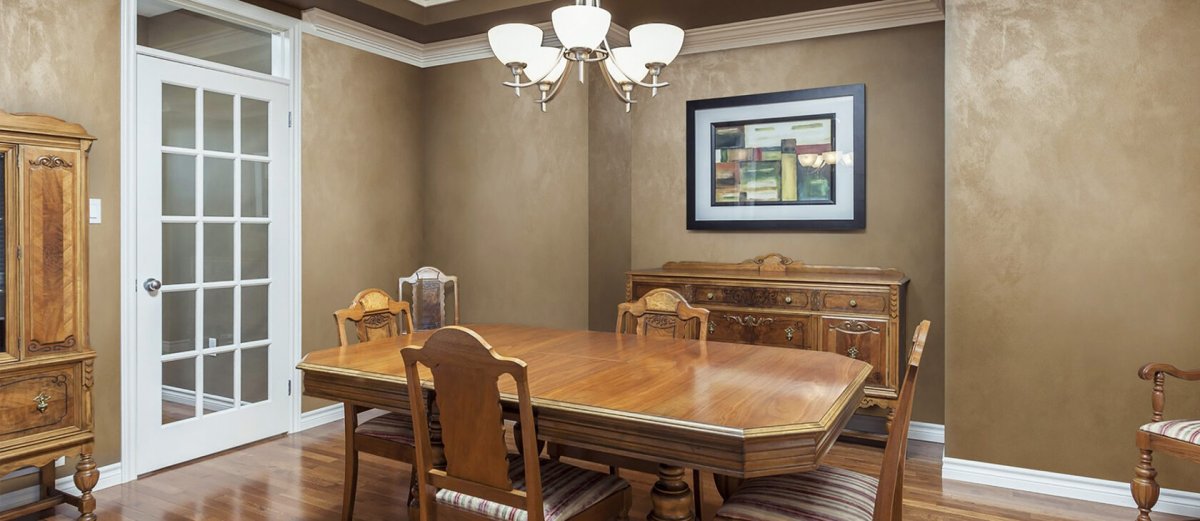 Мокрый шелк в интерьере кухни