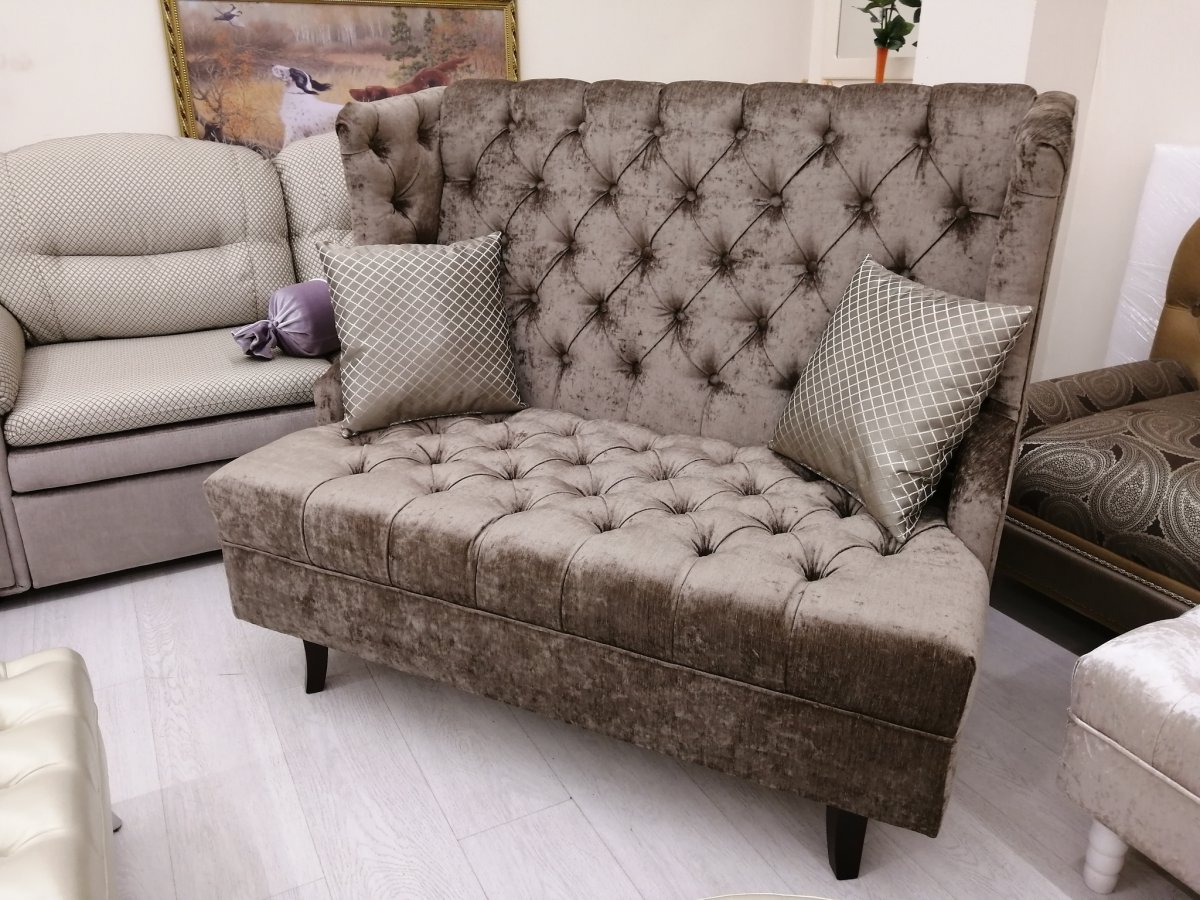 Диван Рич с каретной стяжкой