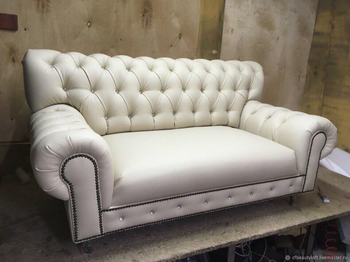 Диван Честер с каретной стяжкой