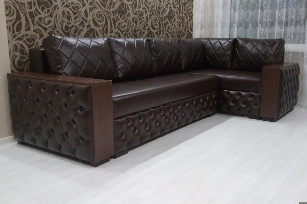 Диван Molly с каретной стяжкой