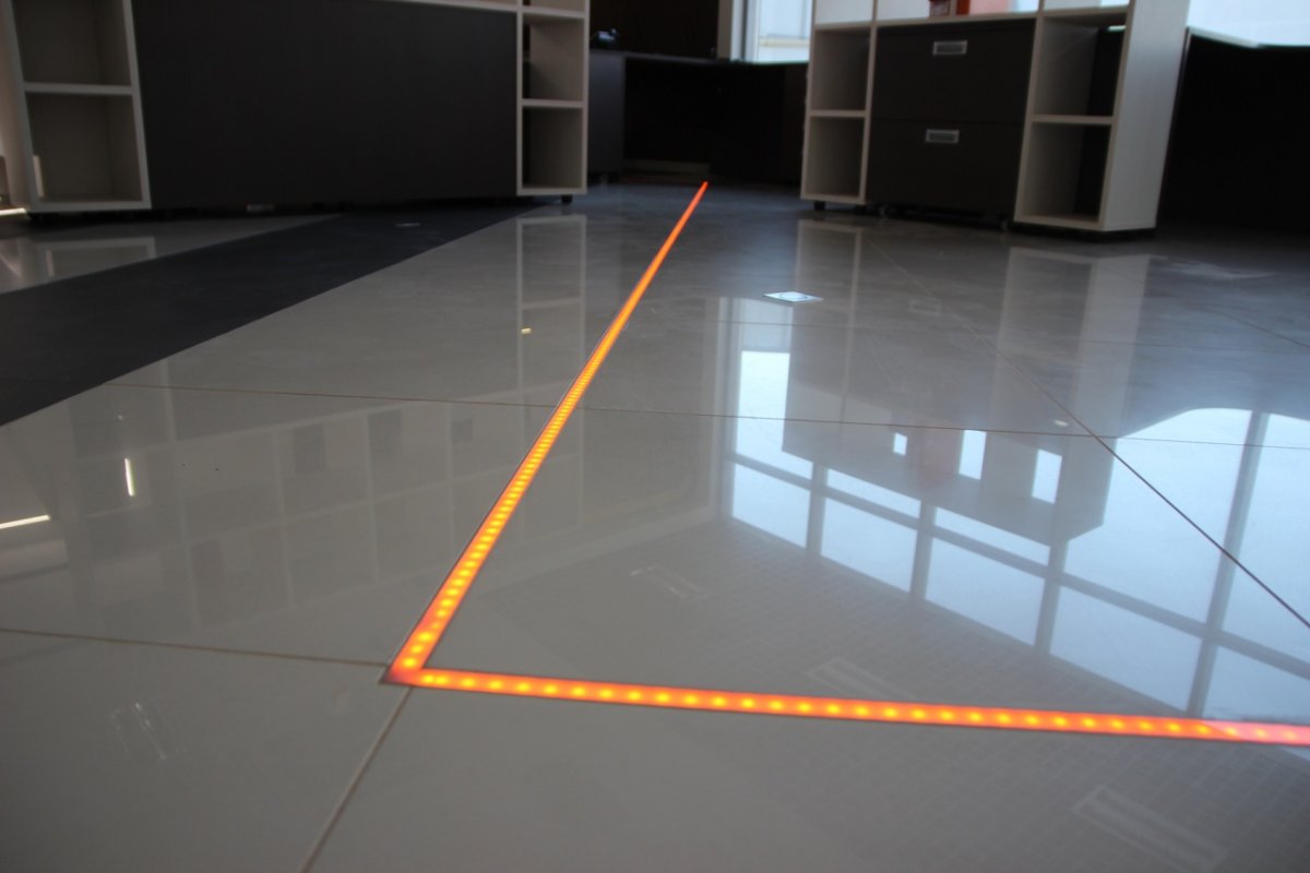 Светодиодная подсветка пола