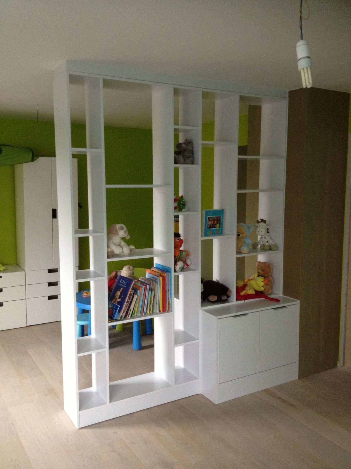 Разделение комнаты перегородкой