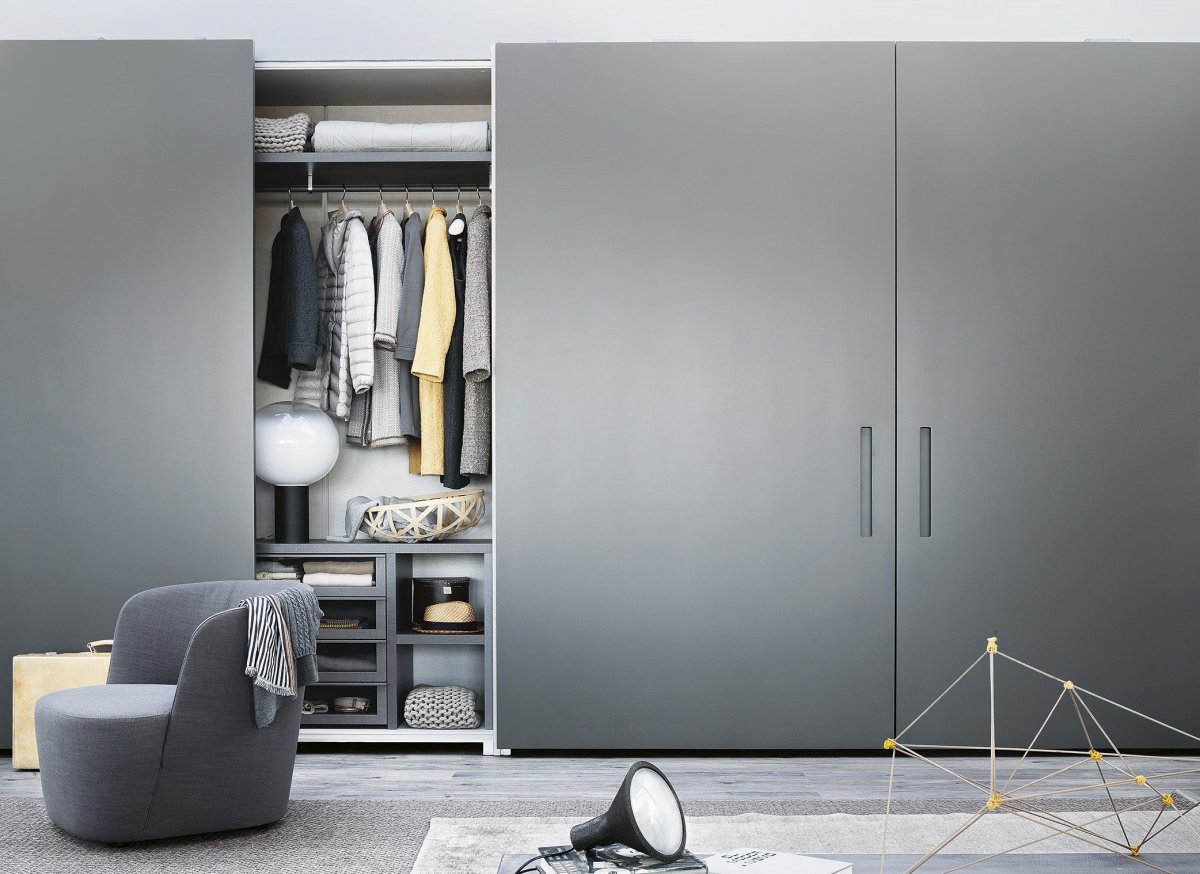 Шкаф купе со стеклом Фуджи белое