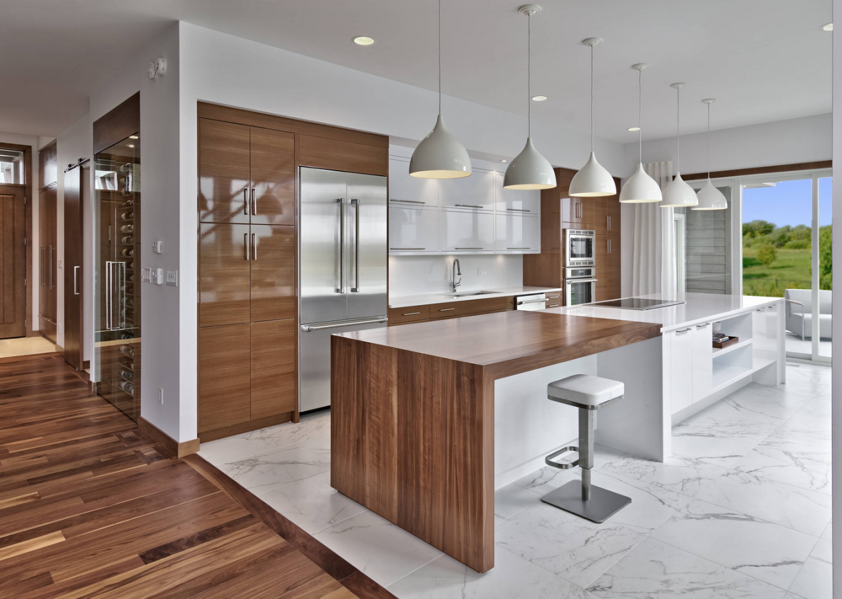 Кухня с элементами дерева