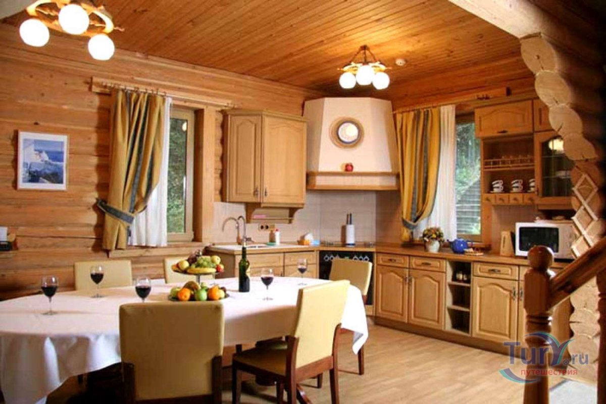 Гостиная Прованс Кантри в бревенчатом