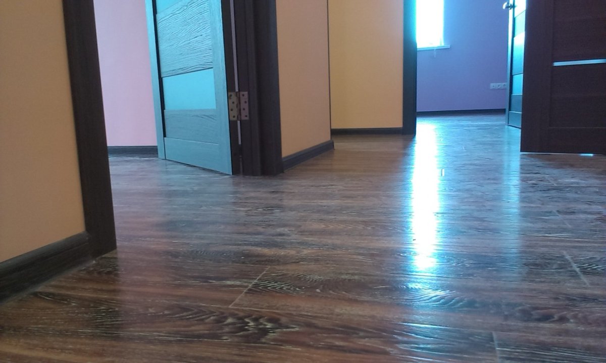 Укладка ламината без порожков