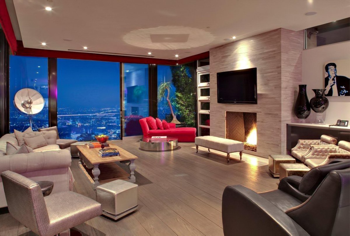 Особняк Авичи