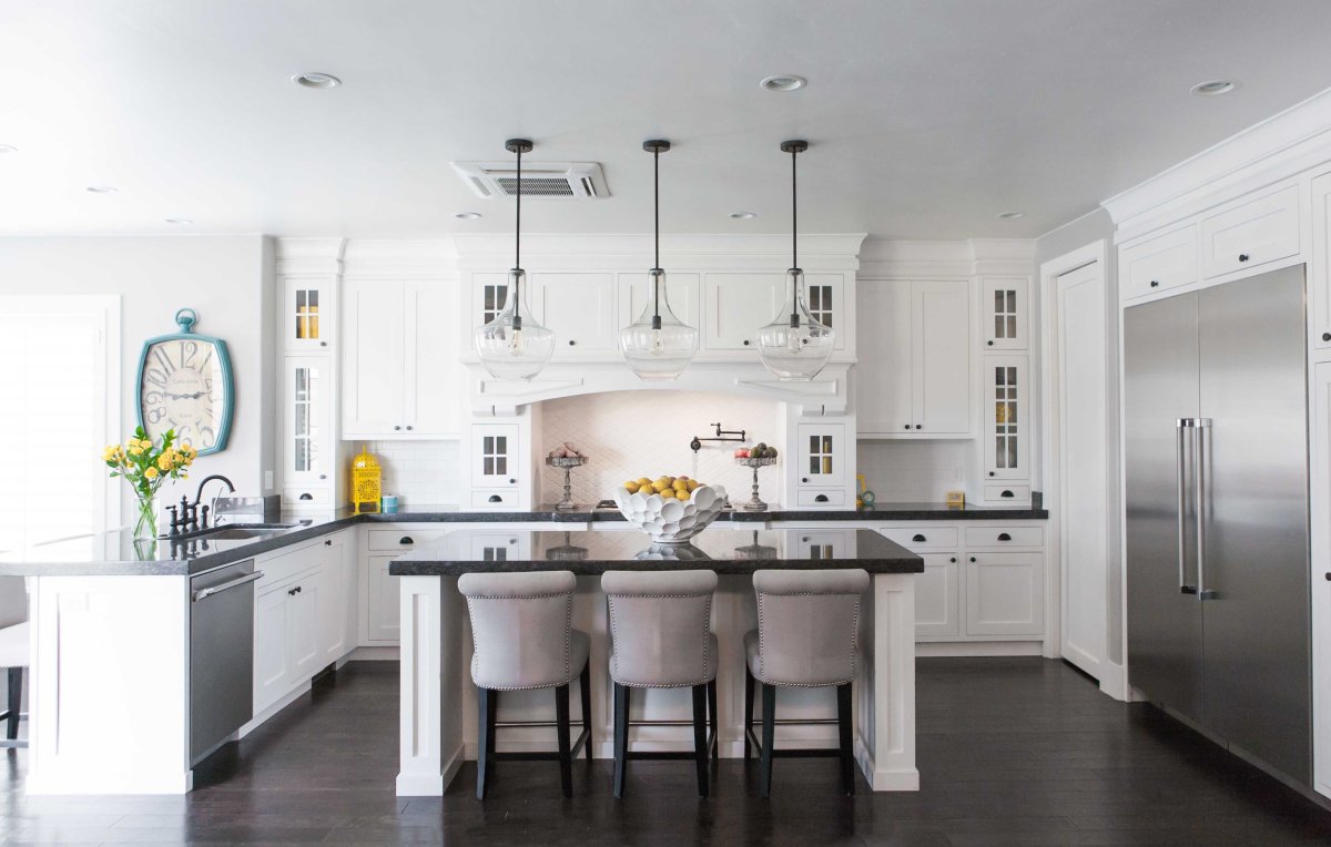 Красивые кухни белого цвета