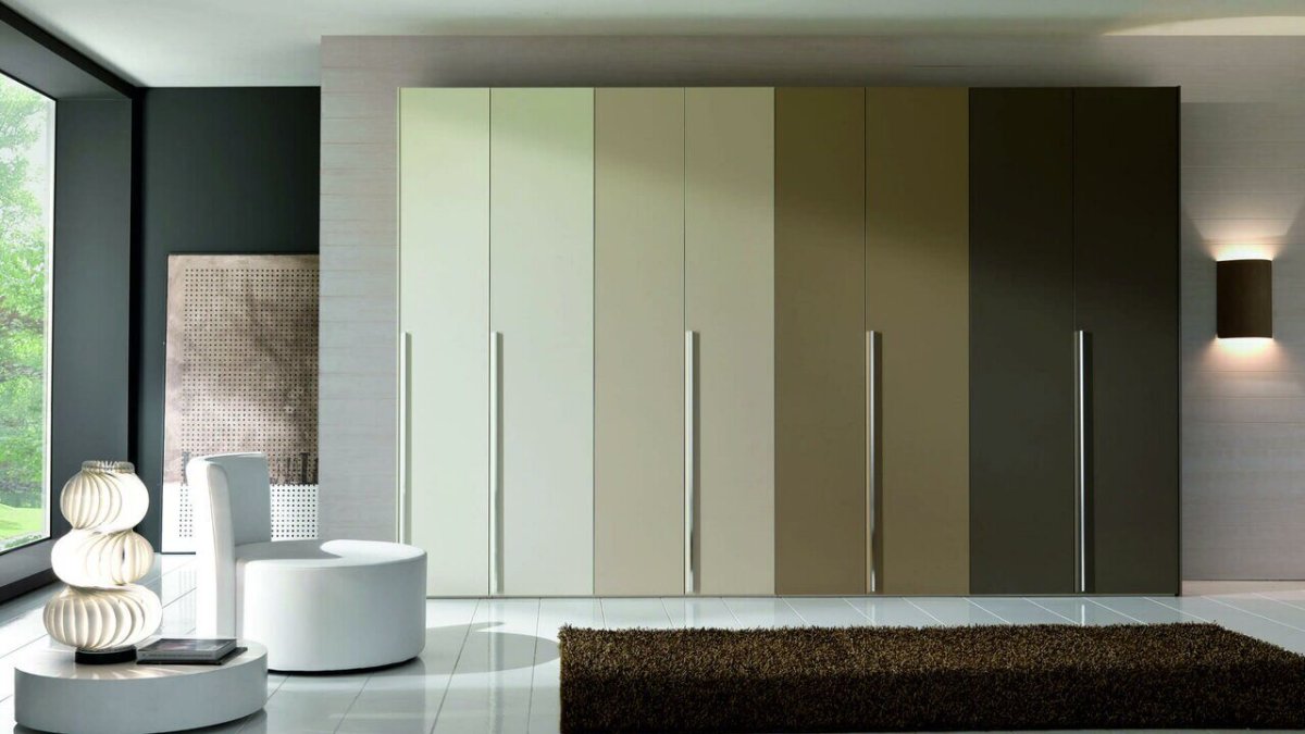 Шкаф распашной в детскую комнату