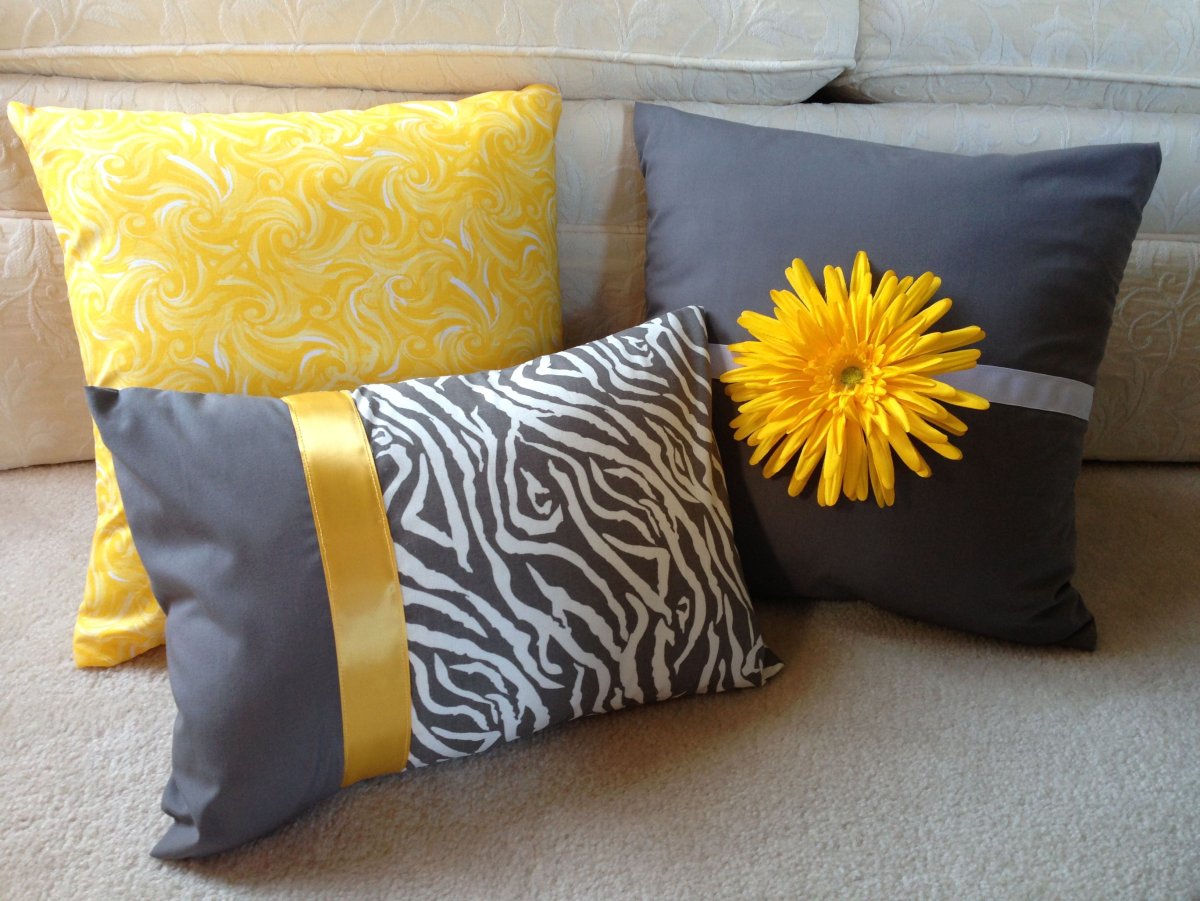 Стильные наволочки для диванных подушек