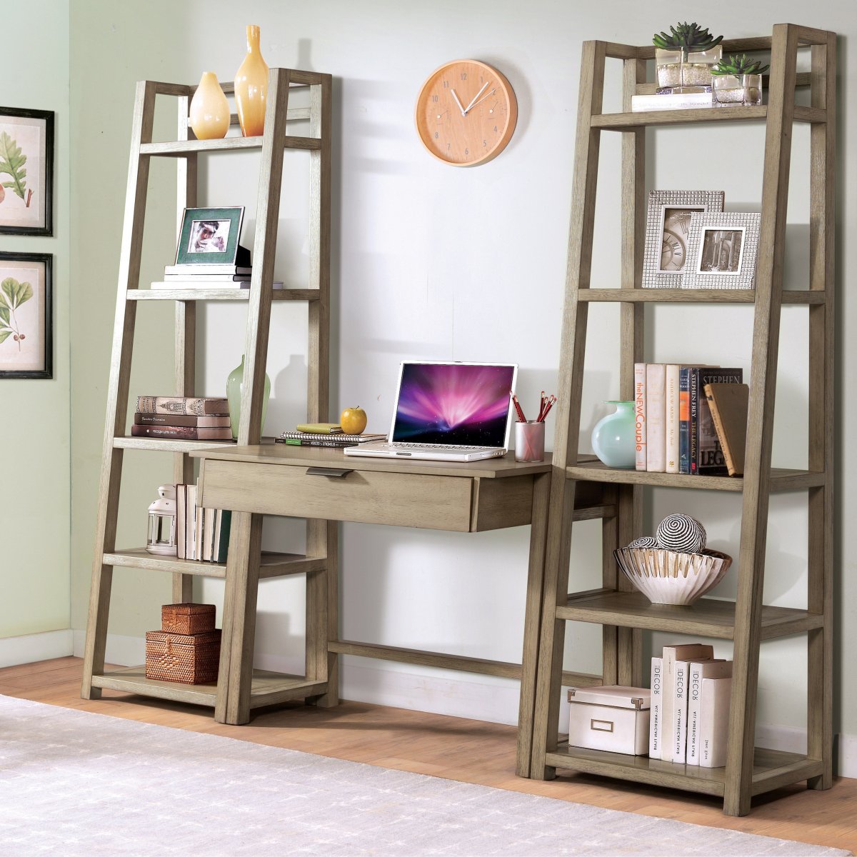 Напольные полки и стеллажи