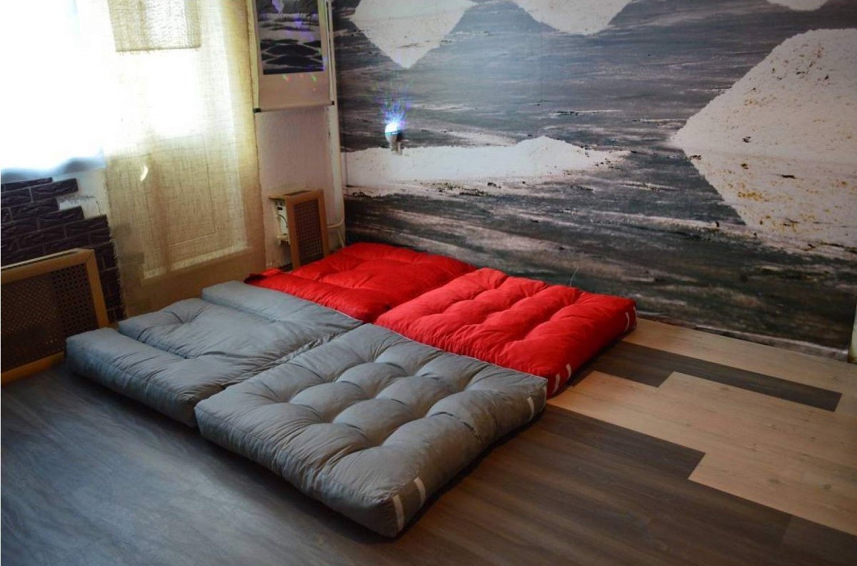 Матрас на полу