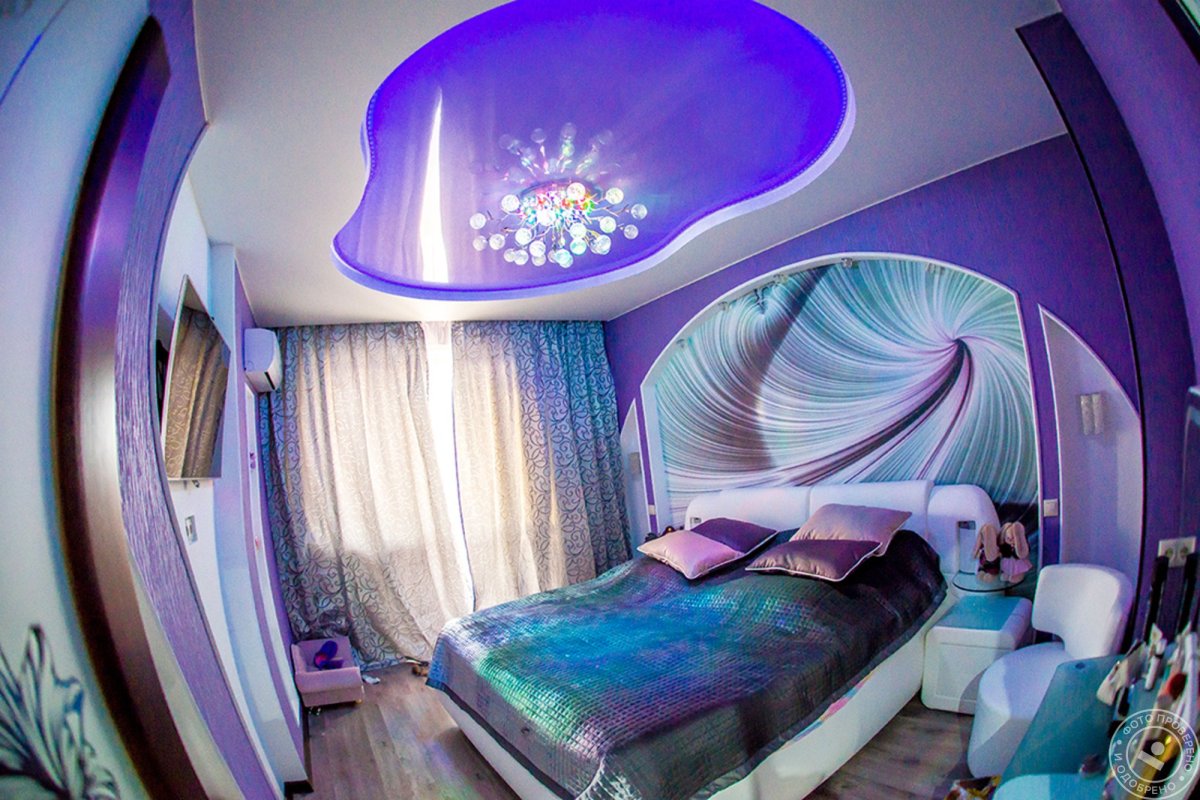 Потолок в спальне