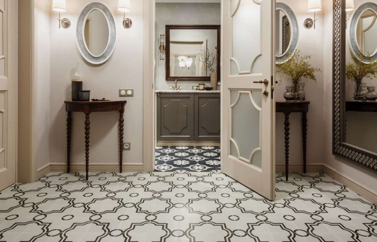 Плитка в зоне прихожей