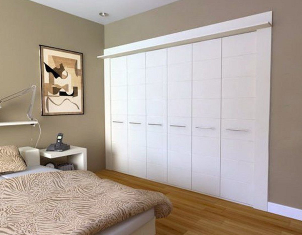 Шкаф многостворчатый