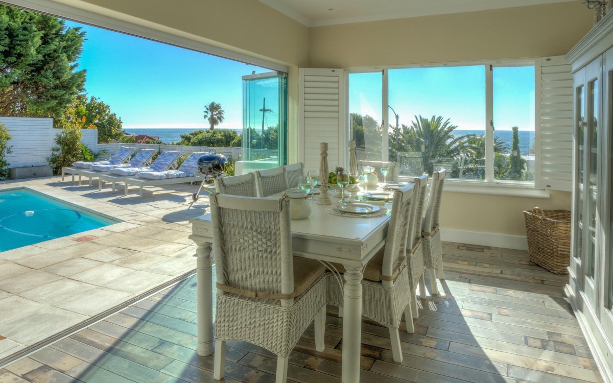 Веранда в греческом стиле