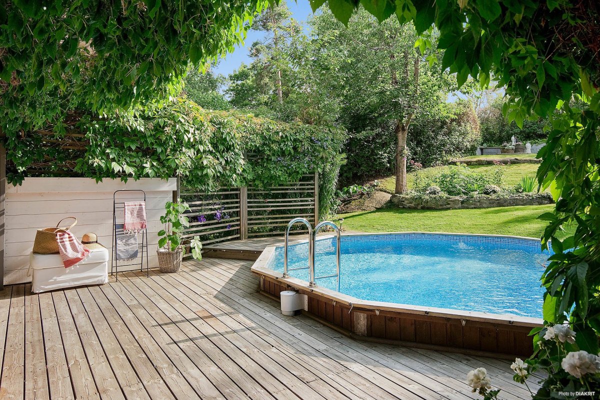 Бассейн на террасе квартиры