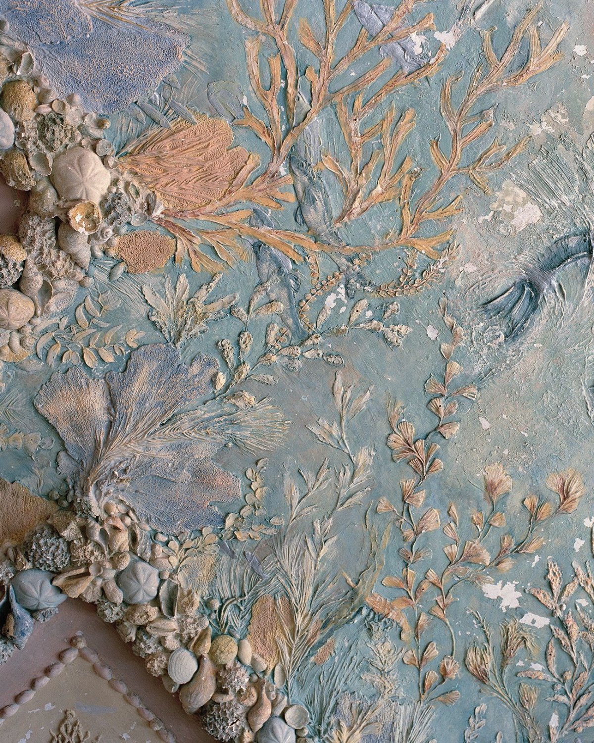 Гротто в голубом цвете