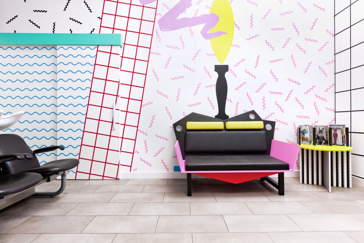 Стиль Мемфис в интерьере 2020