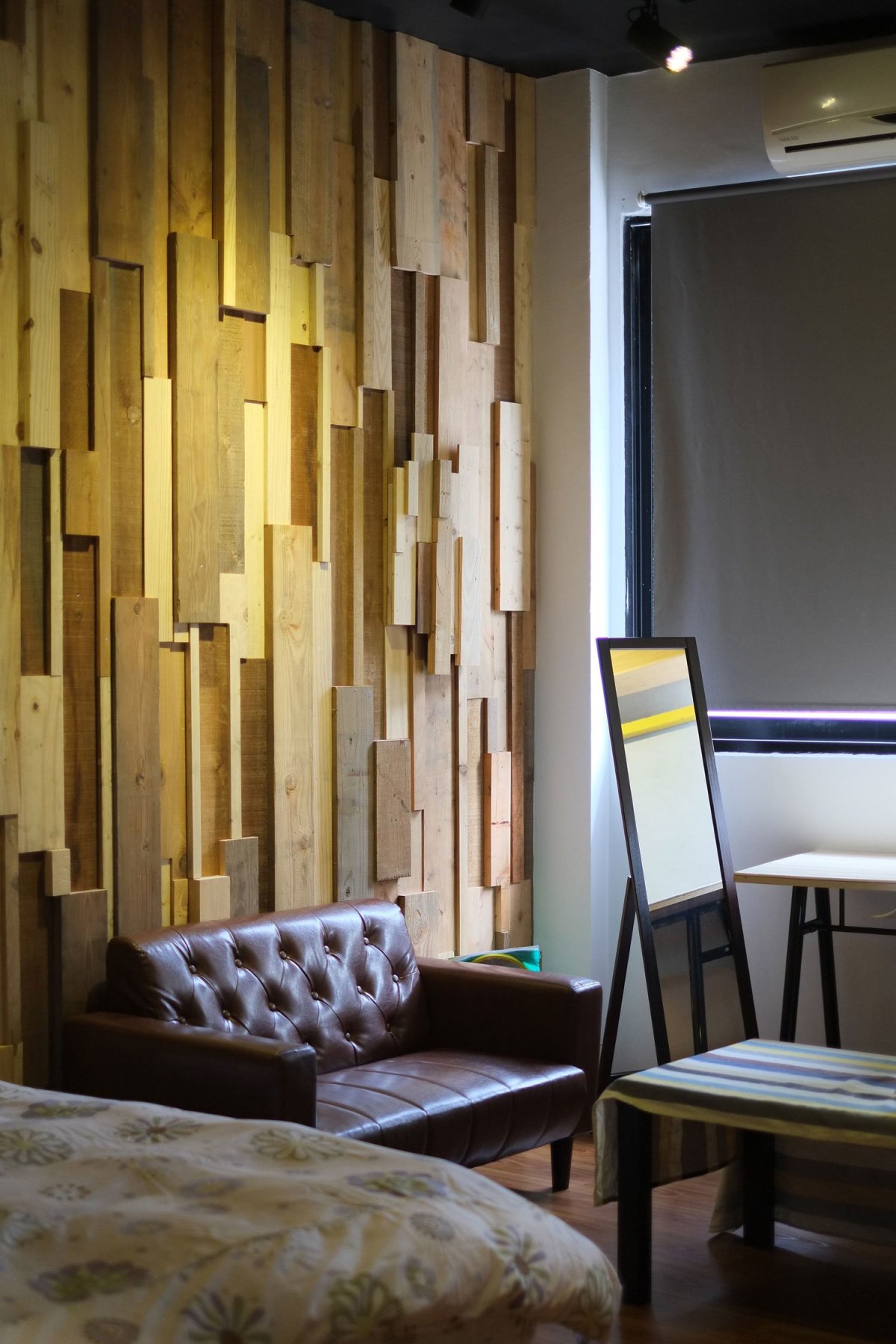 Оригинальный декор стен