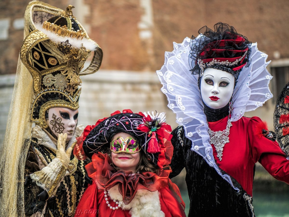 Венецианский карнавал паж