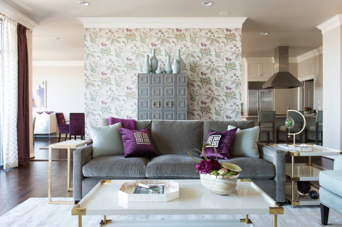 Классические обои для гостиной