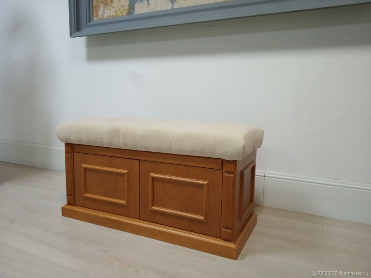 Банкетка в прихожую