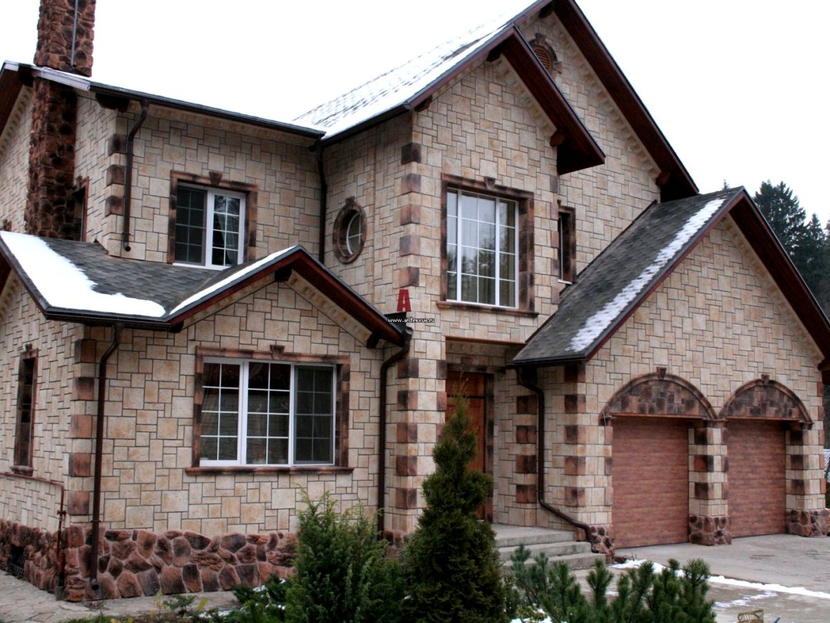 Дом из кирпича ручной формовки