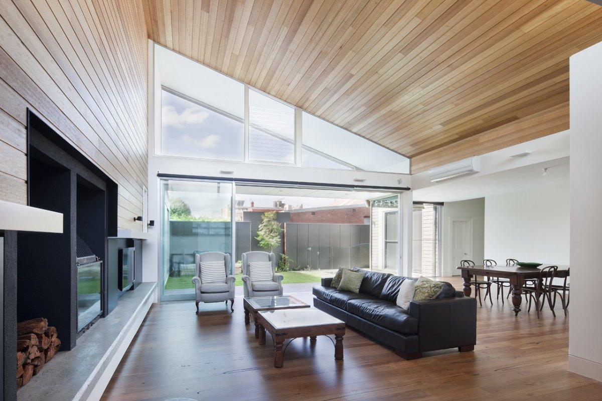 Планкен лиственница в интерьере