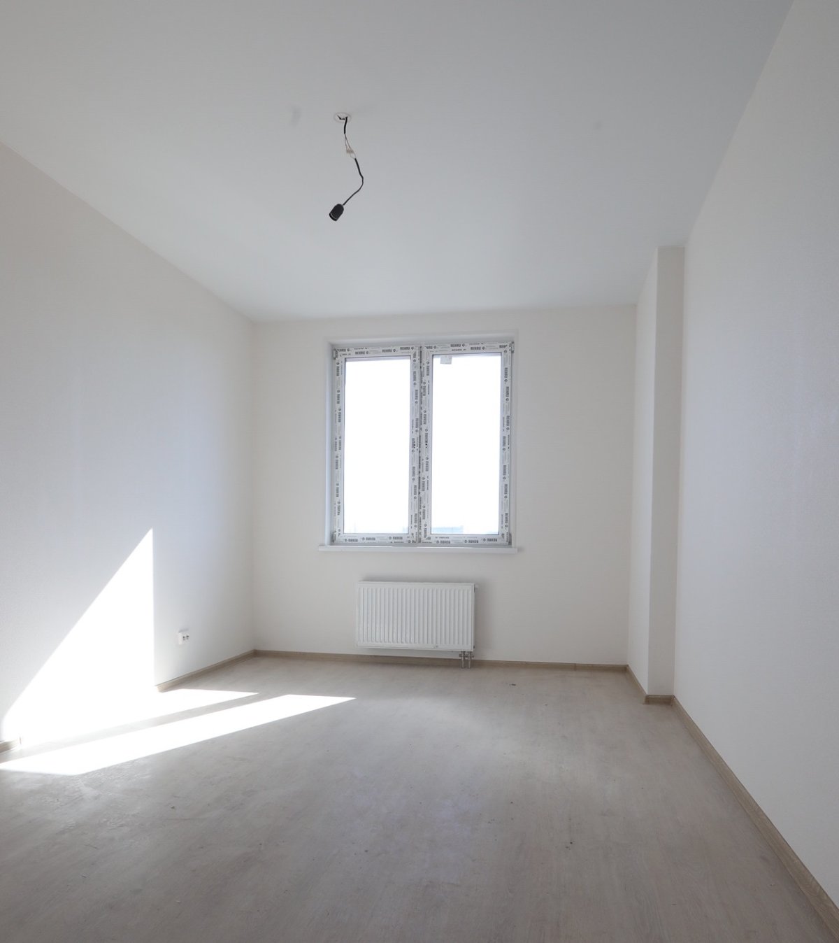 Квартира с чистовой отделкой вид с прихожей