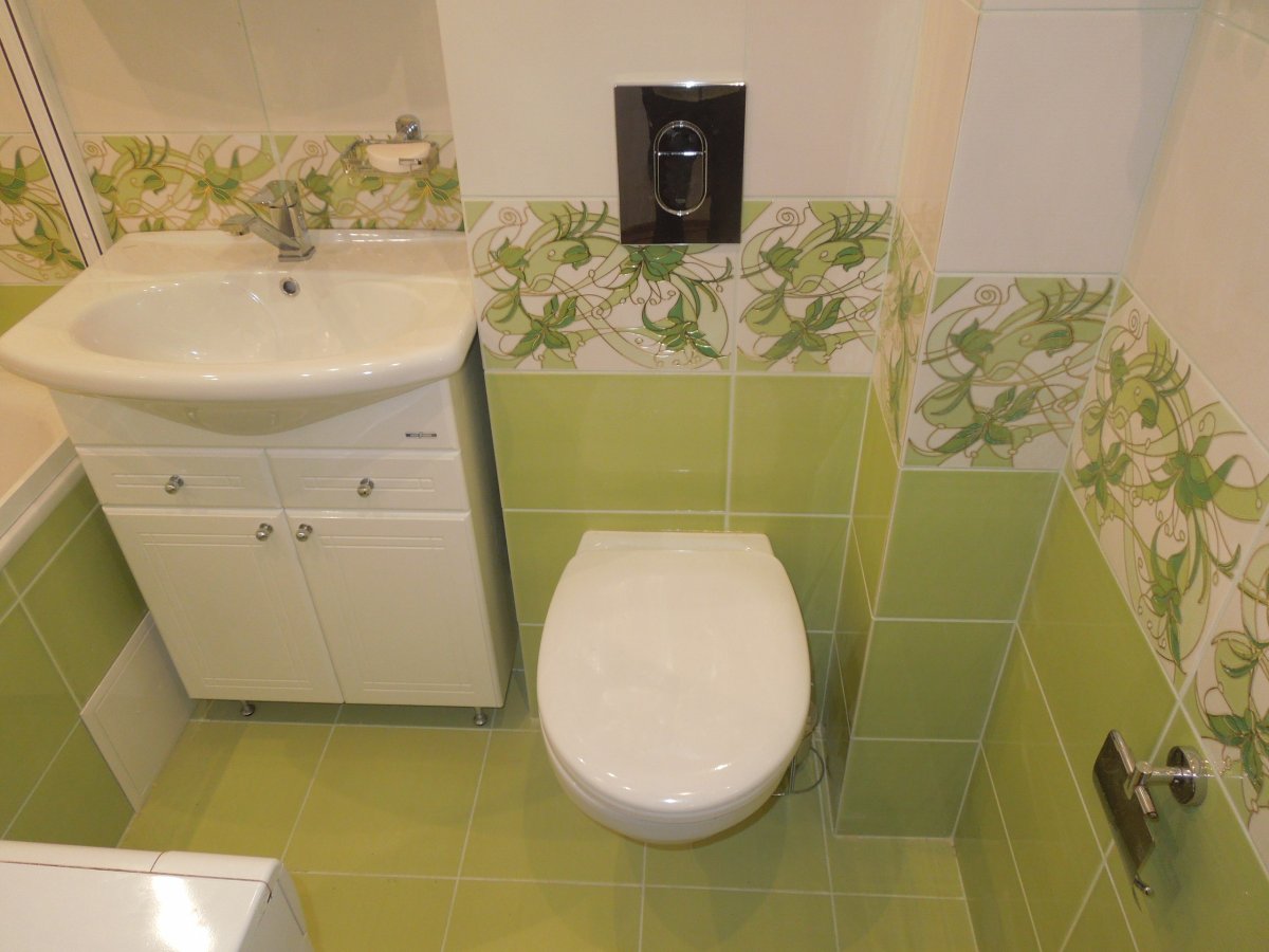 Ванная комната в коричнево-бежевых тонах