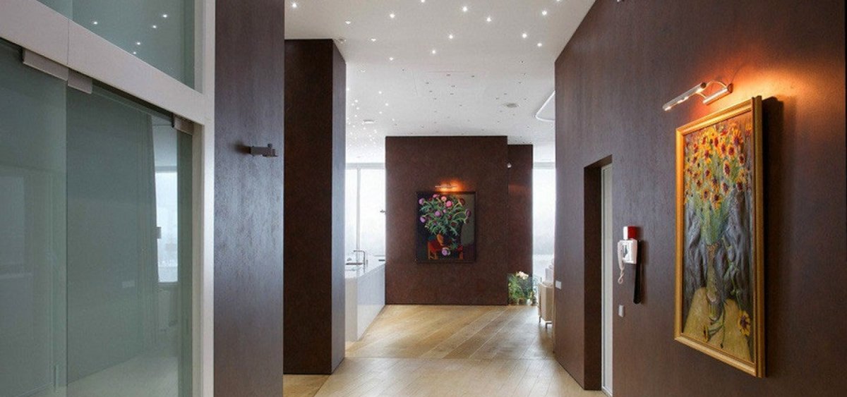 Освещение в коридоре