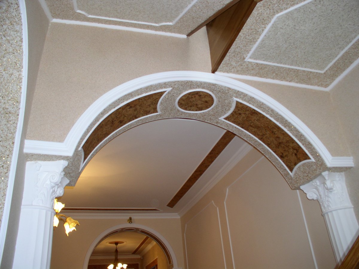 Арка дверном проеме в стандартной двушке