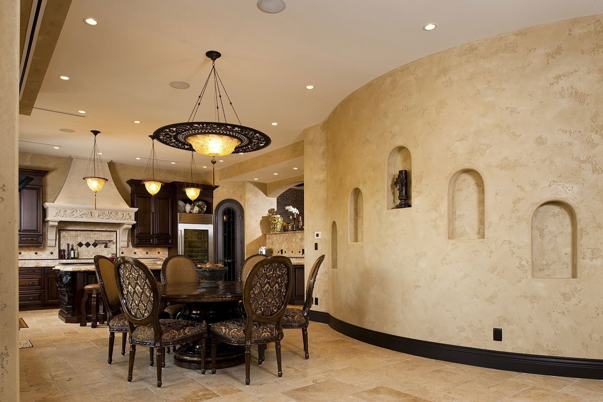 Трафаретная декоративная штукатурка