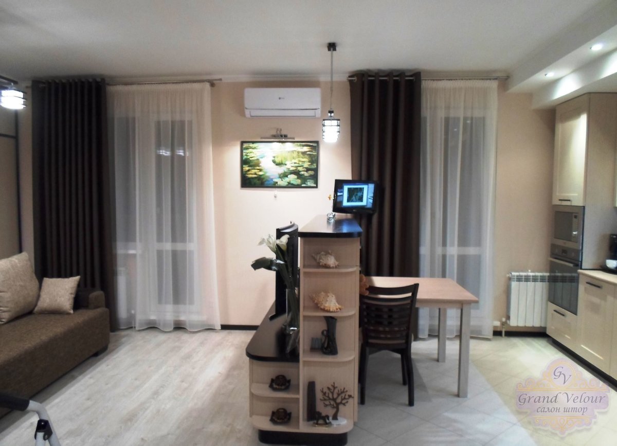 Зонирование пространства в студии 24 кв.м